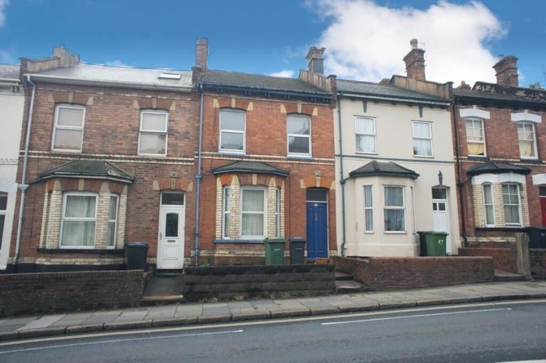 Pinhoe Road, First Floor Flat, Mount Pleasant, Exeter, EX4 7HS
