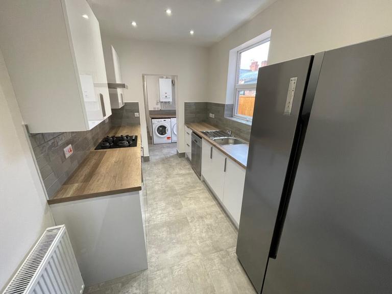 Lytton Road, Clarendon Park, Leicester, LE2 1WL