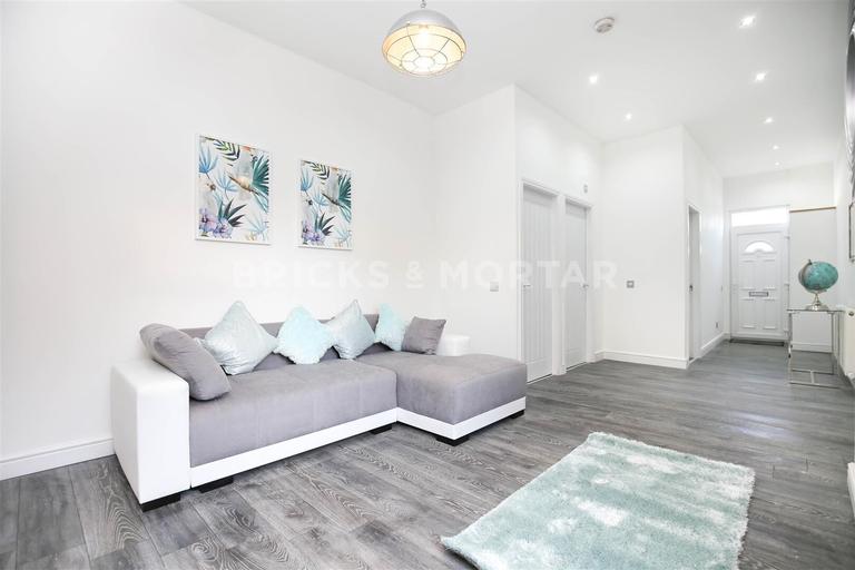 Stratford Road, Heaton, Newcastle, NE6 5PD