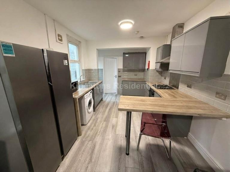 Bangor Street Roath, Roath, Cardiff, CF24 3LQ