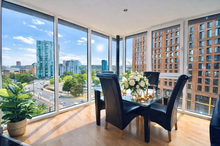 112 Ecclesall Road, Ecclesall, Sheffield, S11 8JB