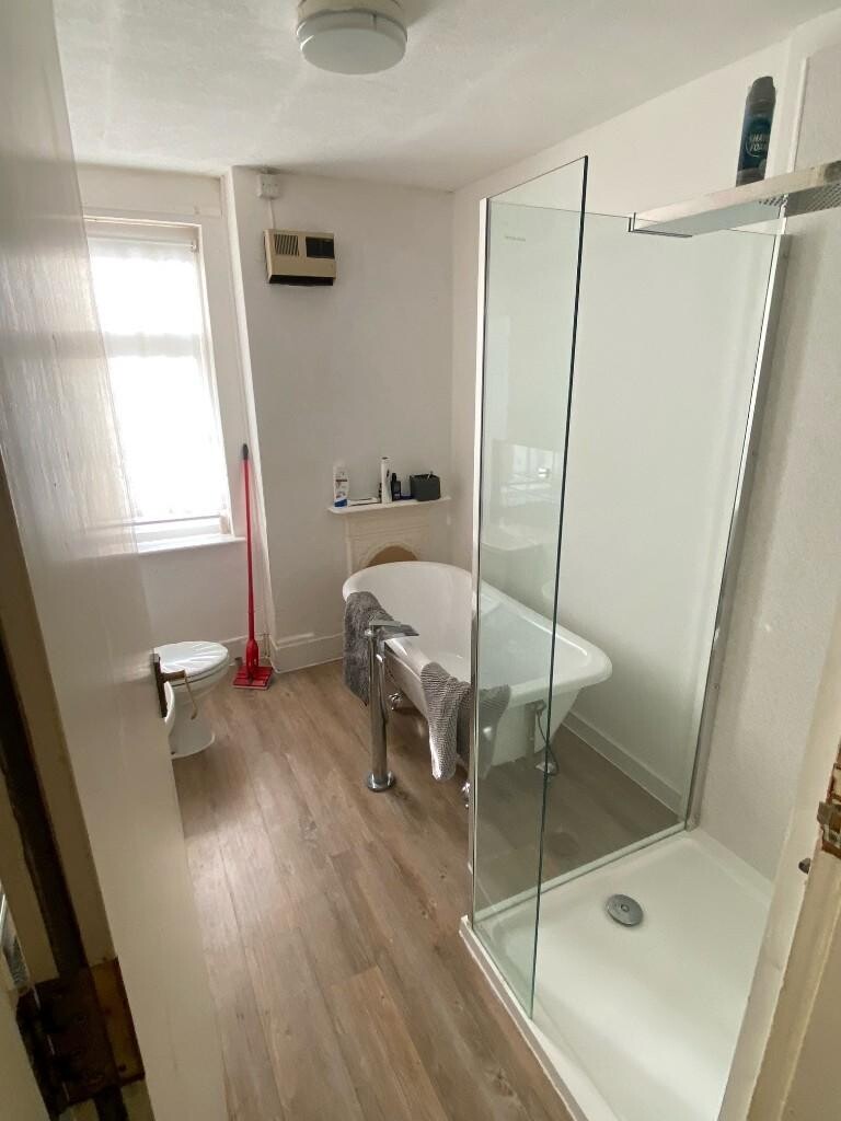 Leicester Street, Town Centre, Leamington Spa, CV32 4TB