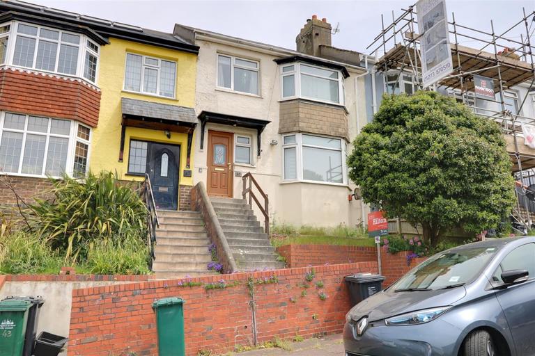 Carlyle Avenue, Coombe Road, Brighton, BN2 4DR