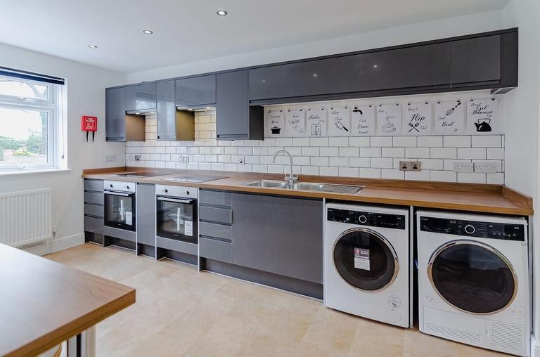 Scarnell Road Norfolk, North & West Earlham, Norwich, NR5 8HT