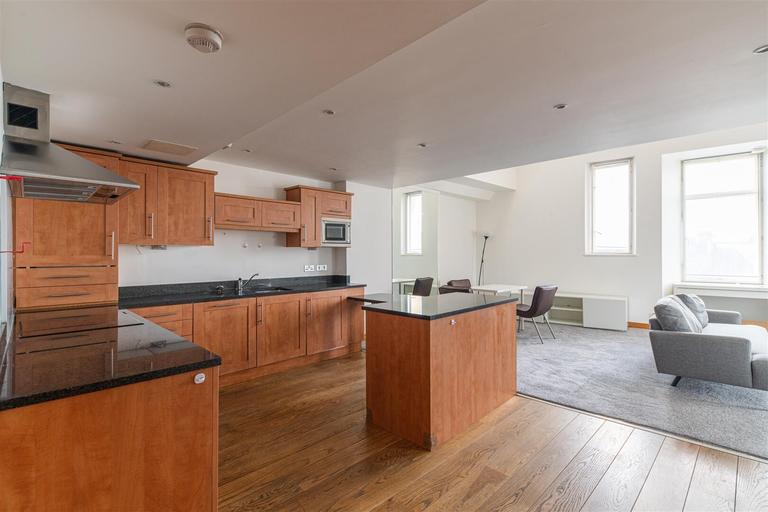 Murton House, City Centre, Newcastle, NE1 5JQ