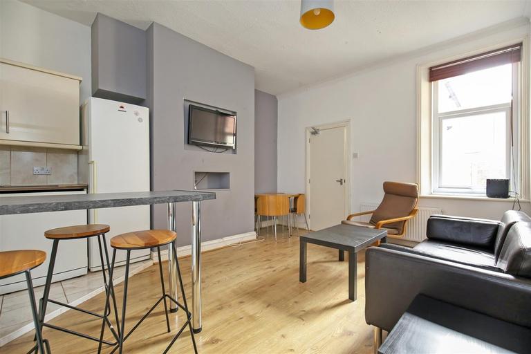 Oakland Road, Jesmond, Newcastle, NE2 3DR