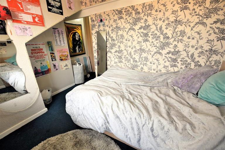 Beamsley Mount, Hyde Park, Leeds, LS6 1LR