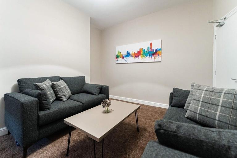 Barff Road, Salford, Manchester, M5 5ES