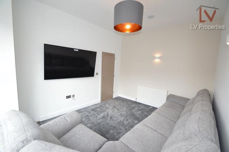 Hartley Avenue, Woodhouse, Leeds, LS6 2LW