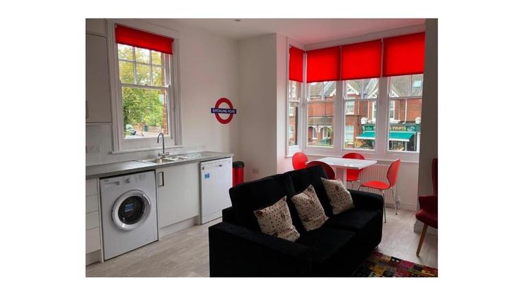 Ditchling Road, Fiveways, Brighton, BN1 6JH