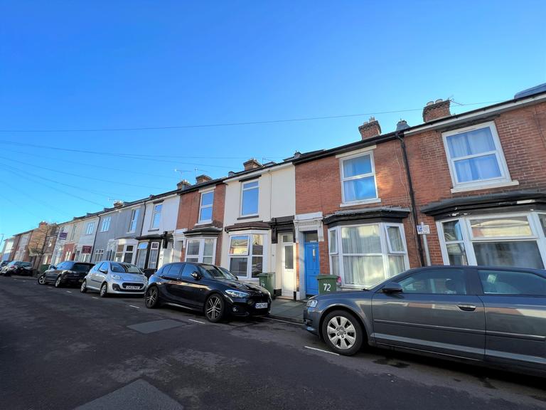 6 bedroom house for rent Telephone Road, Portsmouth, PO4 0AY UniHomes