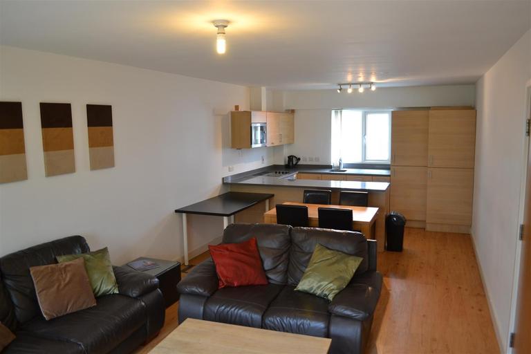 Boulevard Drive, Camden, London, NW9 5JP