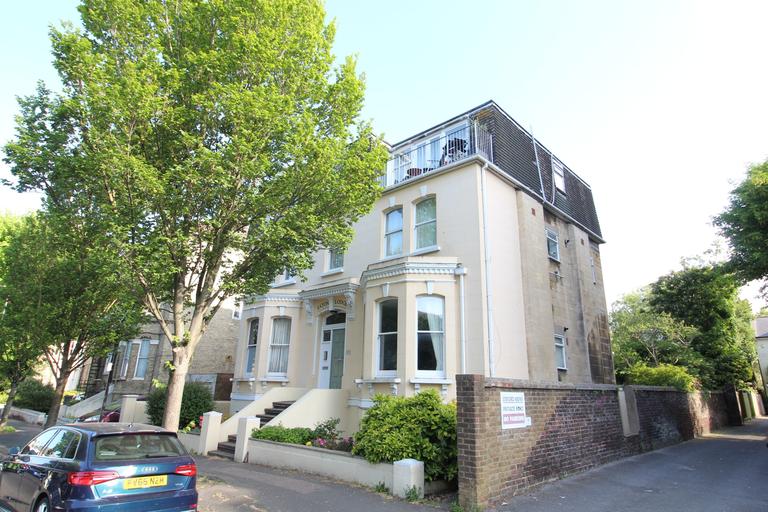 Cromwell Road, Hove, Brighton, BN3 3EA