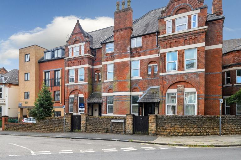 Arthur Street, Arboretum, Nottingham, NG7 4DW