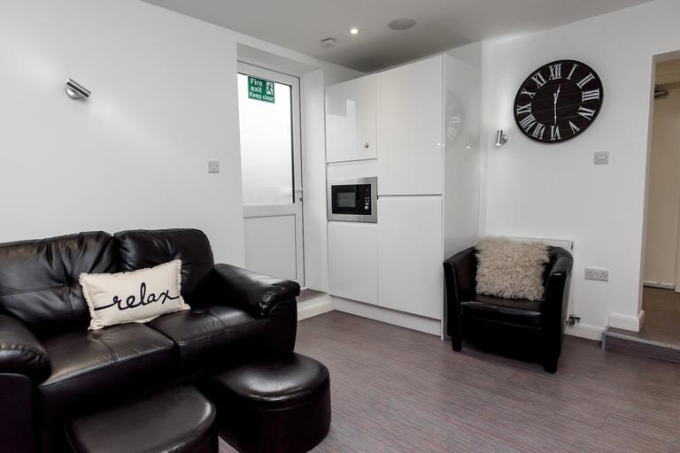 4 bedroom house for rent Stubbs Gate, Keele, ST5 1LU UniHomes