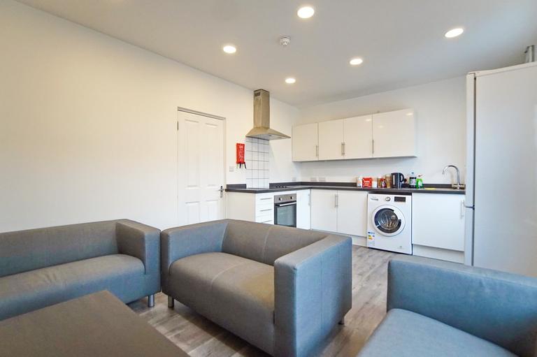 Gloucester Road, Horfield, Horfield, Bristol, BS7 8TR