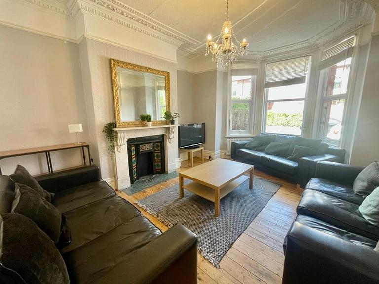 Manor House Road, Jesmond, Newcastle, NE2 2LU