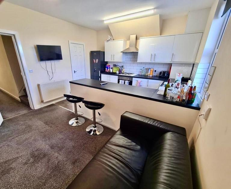 Noster Terrace, Beeston, Leeds, LS11 8QF