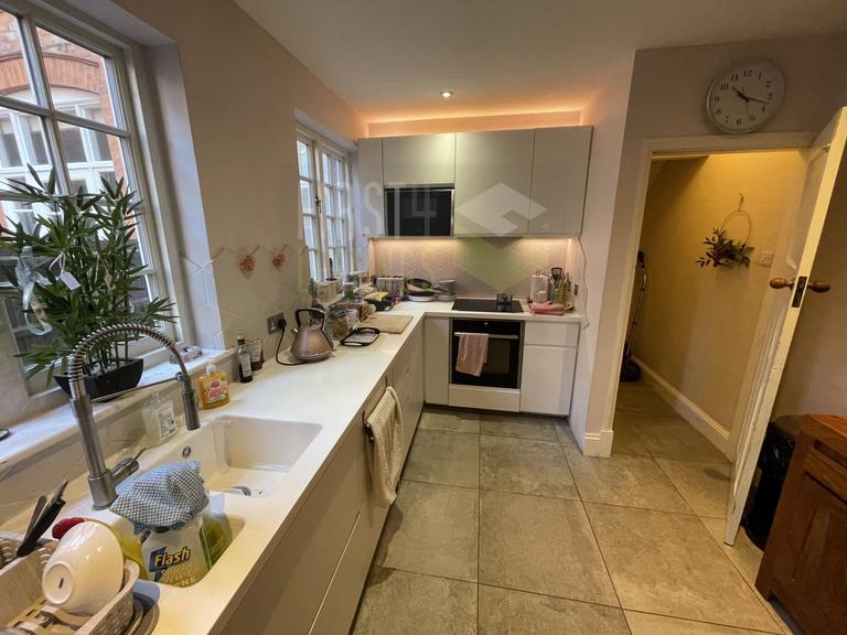 Springfield Road, Clarendon Park, Leicester, LE2 3BB