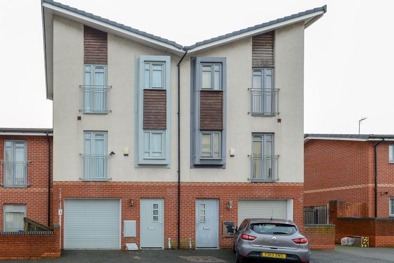 4 bedroom house for rent Lennox Way, Liverpool, L7 2QZ UniHomes