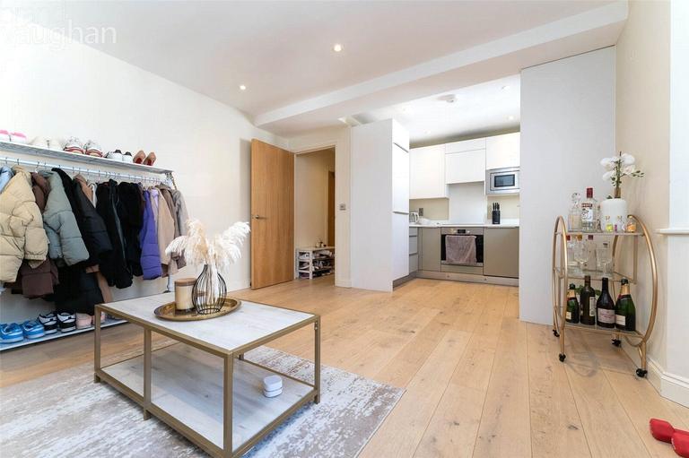 Mitre House, City Centre, Brighton, BN1 2AJ