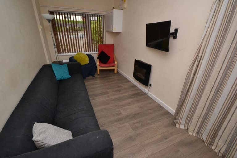 Allenfield Court, Park Road, Lenton, Nottingham, NG7 1LH Allenfield Court, Park Road, Lenton, Nottingham, NG7 1LH