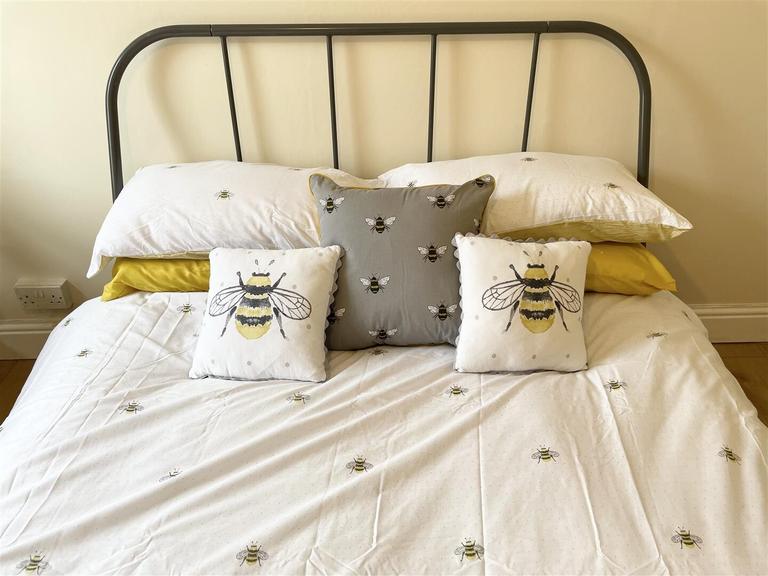 Ecclesall Road, Ecclesall, Sheffield, S11 8NX