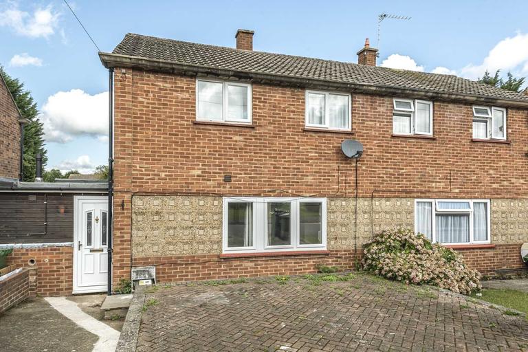 Homestall, Guildford, Surrey, GU2 8JT