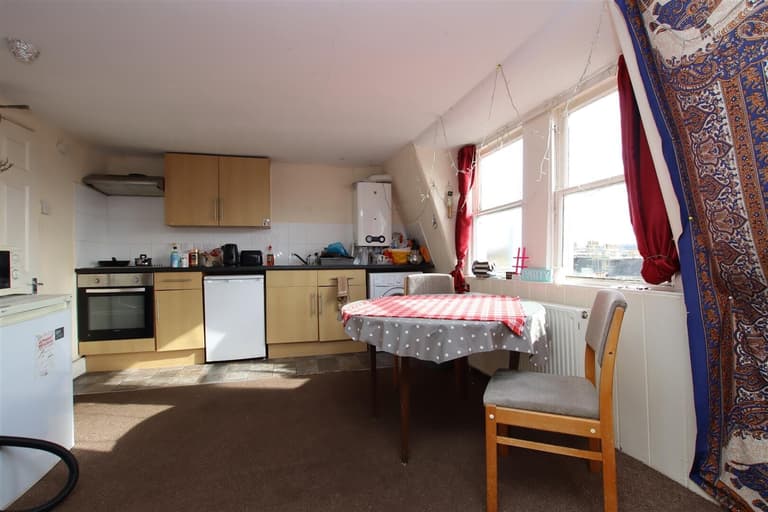 3 Burlington Place, City Centre, Bath, BA1 2SQ 3 Burlington Place, City Centre, Bath, BA1 2SQ
