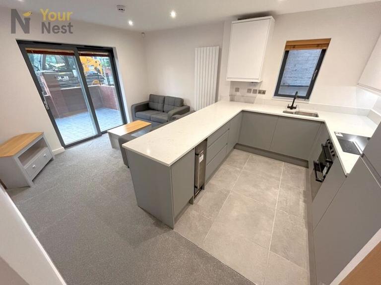 Derwentwater Terrace, Headingley, Leeds, LS6 3JL