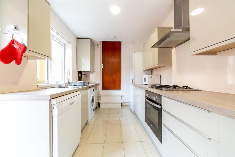 Dinsdale Road, Sandyford, Newcastle, NE2 1DP