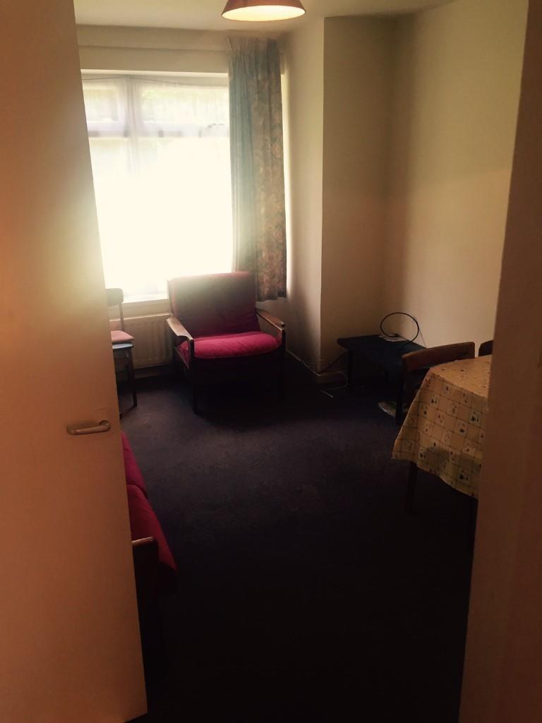 Lydstep Grove, Town Centre, Leamington Spa, CV31 1NS