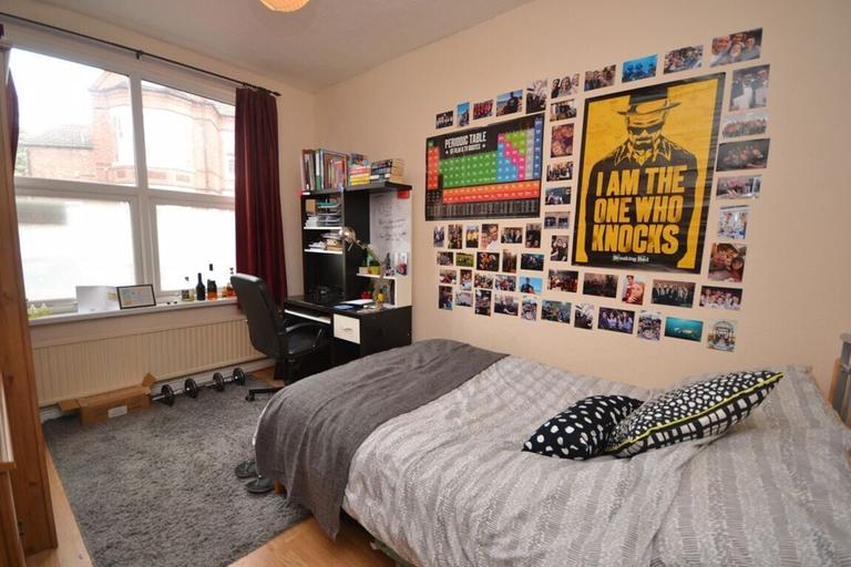 Albert Road, Lenton, Nottingham, NG7 2EX