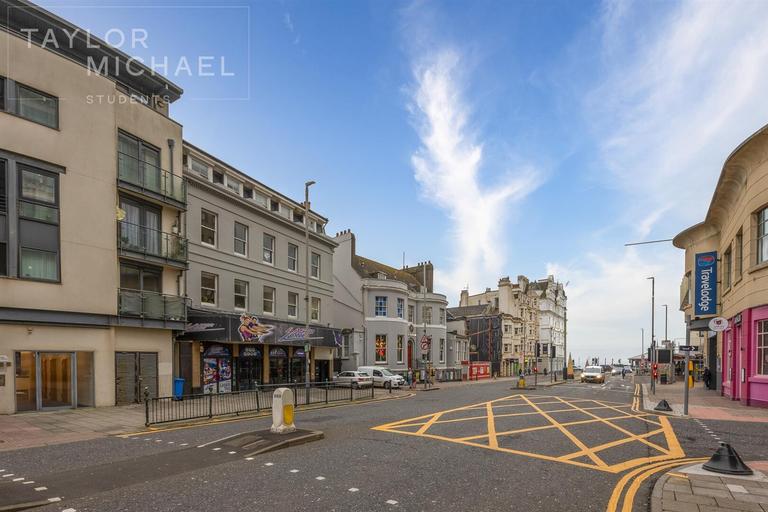 West Street, City Centre, Brighton, BN1 2RA