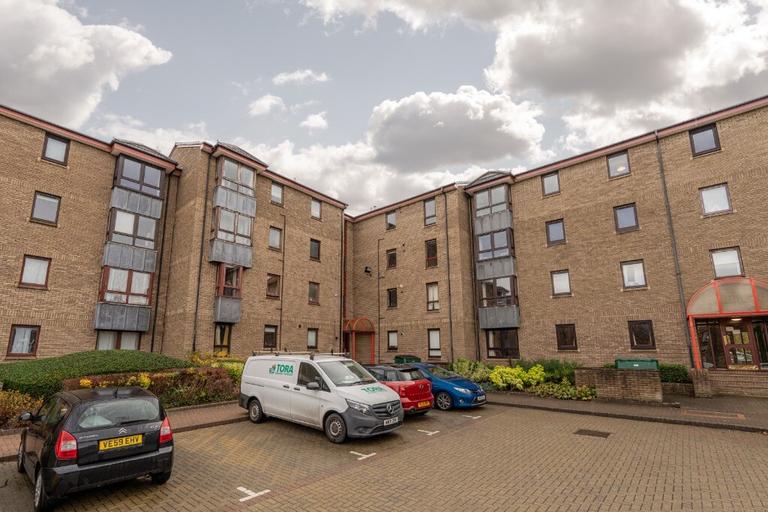 Sienna Gardens, Flat 11, Sciennes, Edinburgh, EH9 1PQ