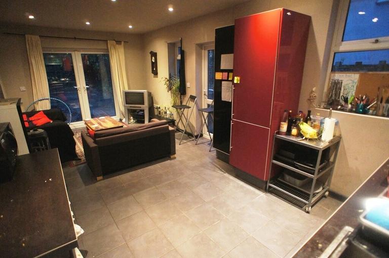 Colum Road, Cathays, Cardiff, CF10 3EH