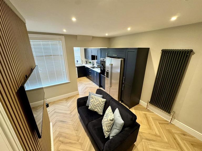 Pomona Street, Ecclesall, Sheffield, S11 8JL