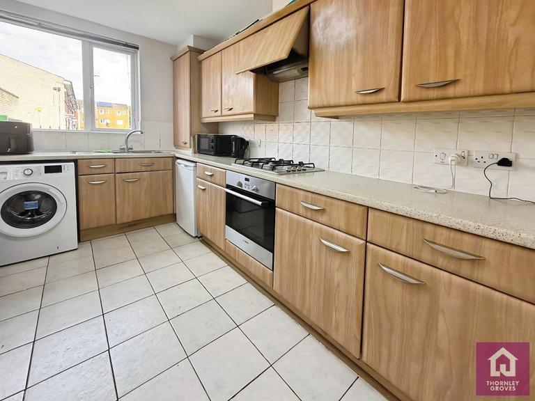 Shakespeare Walk, Ardwick, Manchester, M13 9JE