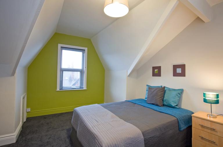 Roundhay View, City Centre, Leeds, LS8 4DX