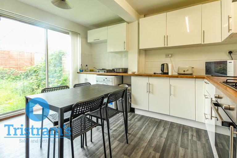 Manton Crescent, Beeston, Nottingham, NG9 2GF