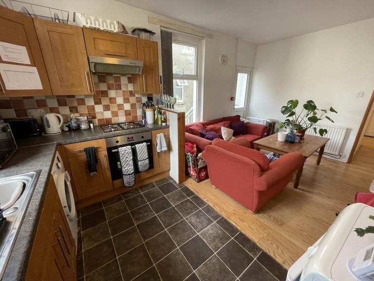 Glynrhondda Street, Cathays, Cardiff, CF24 4AN