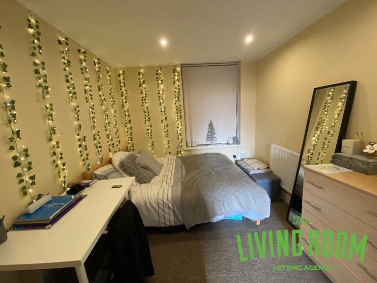 Crwys Road, Cathays, Cardiff, CF24 4NB