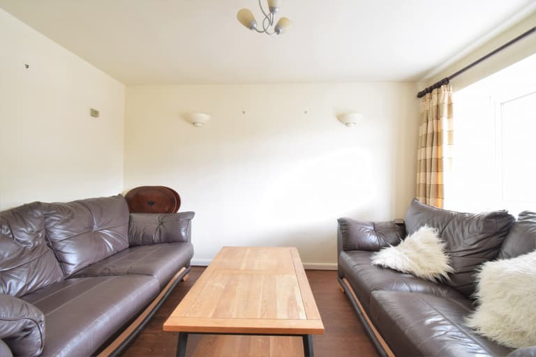 Springvale Road, Crookes, Sheffield, S6 3NT