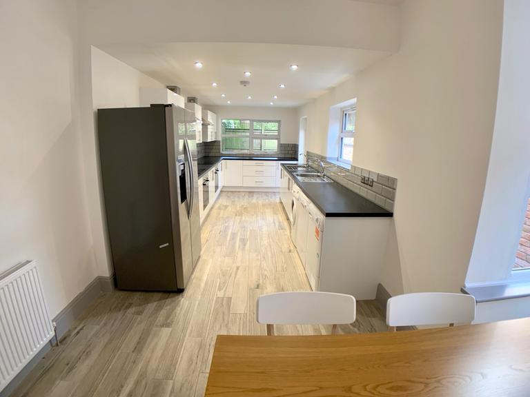 Harrow Road, Westcotes, Leicester, LE3 0JY