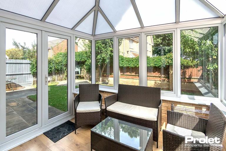 Roe Drive, North & West Earlham, Norwich, NR5 8BT