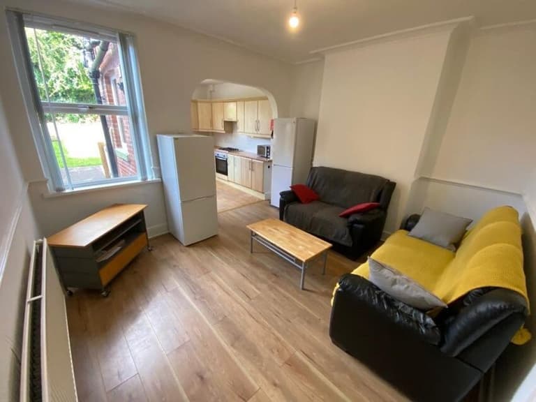 Wadbrough Road, Ecclesall, Sheffield, S11 8RF