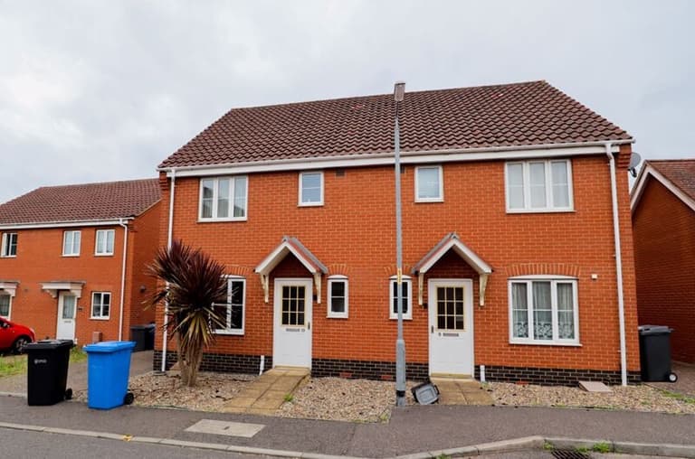 Roe Drive, North & West Earlham, Norwich, NR5 8BT