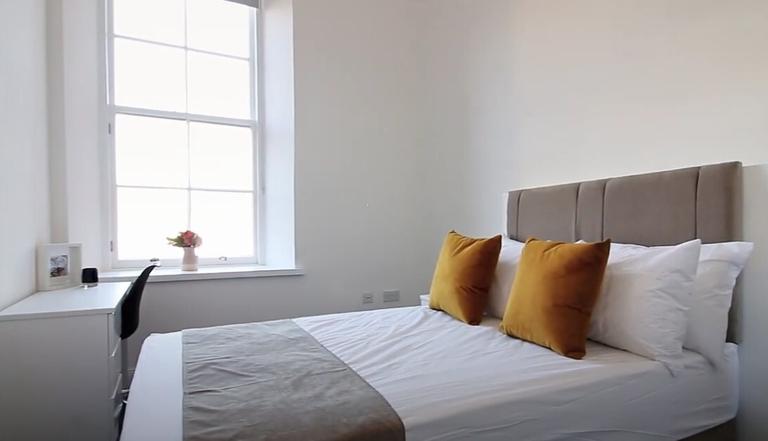 High Street, Flat 2, Central, Dundee, DD1 1SD