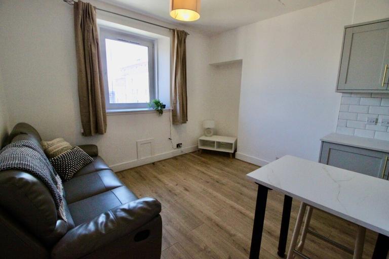 Charlotte Street, 3F/L, City Centre, Aberdeen, AB25 1LQ