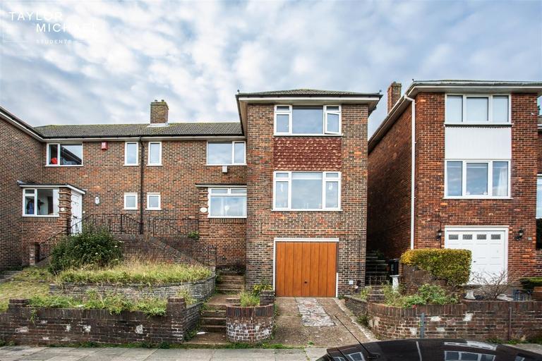 Isfield Road, Moulsecoomb, Brighton, BN1 7FE